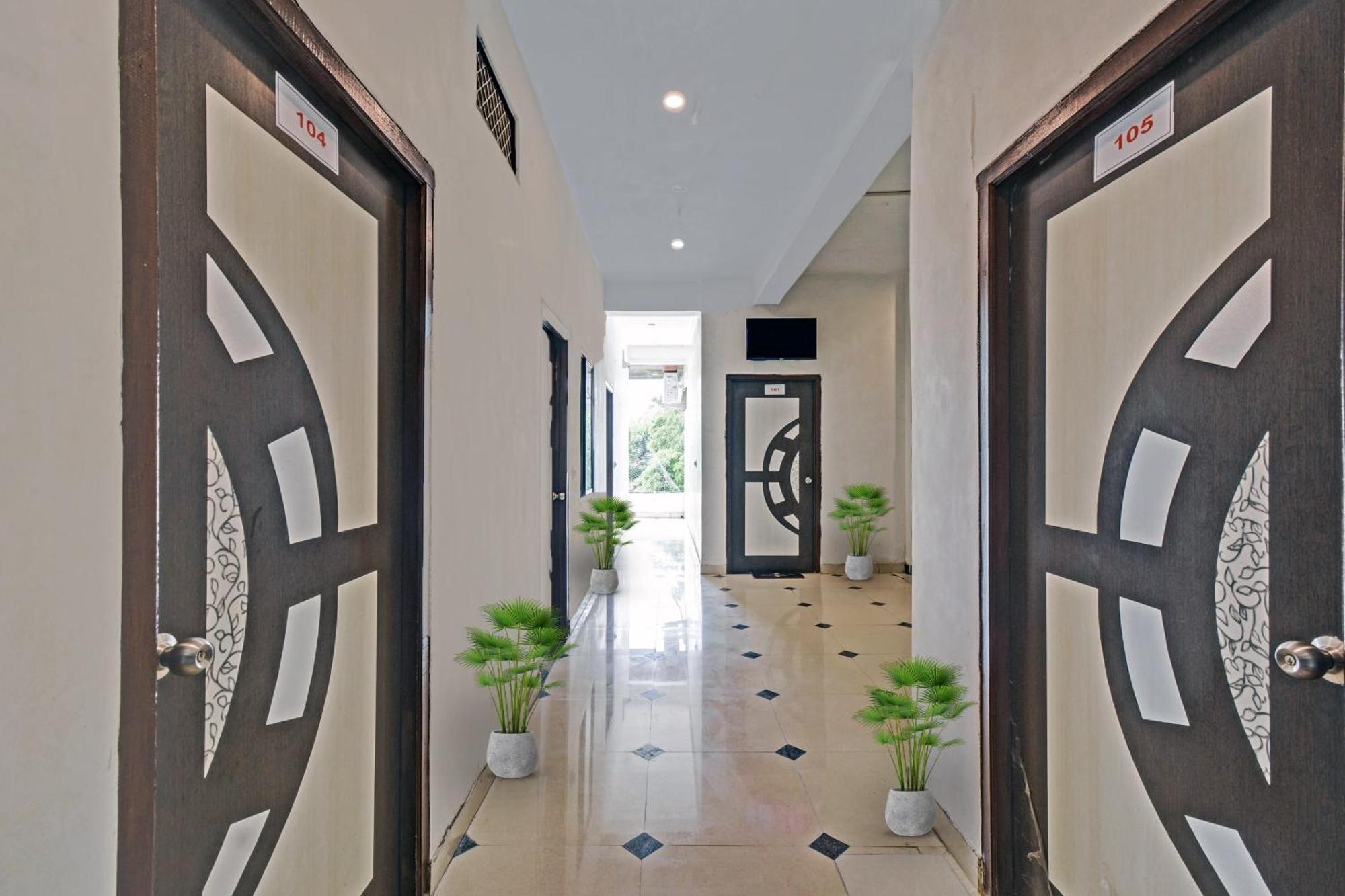 אודייפור Hotel O Padharo Saa מראה חיצוני תמונה